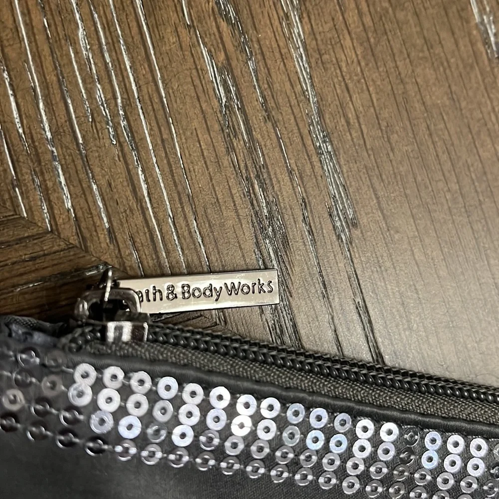 Bath & Body Works gray sequined bag wristlet